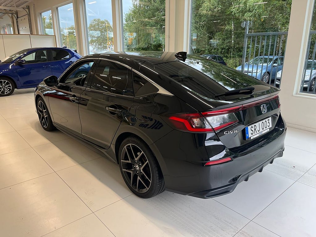 Honda Civic 2023 - miniatyr 4