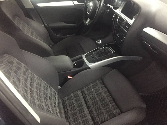 Audi A4 - miniatyr 2