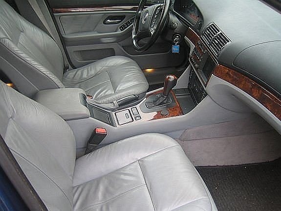 BMW 528 - miniatyr 2
