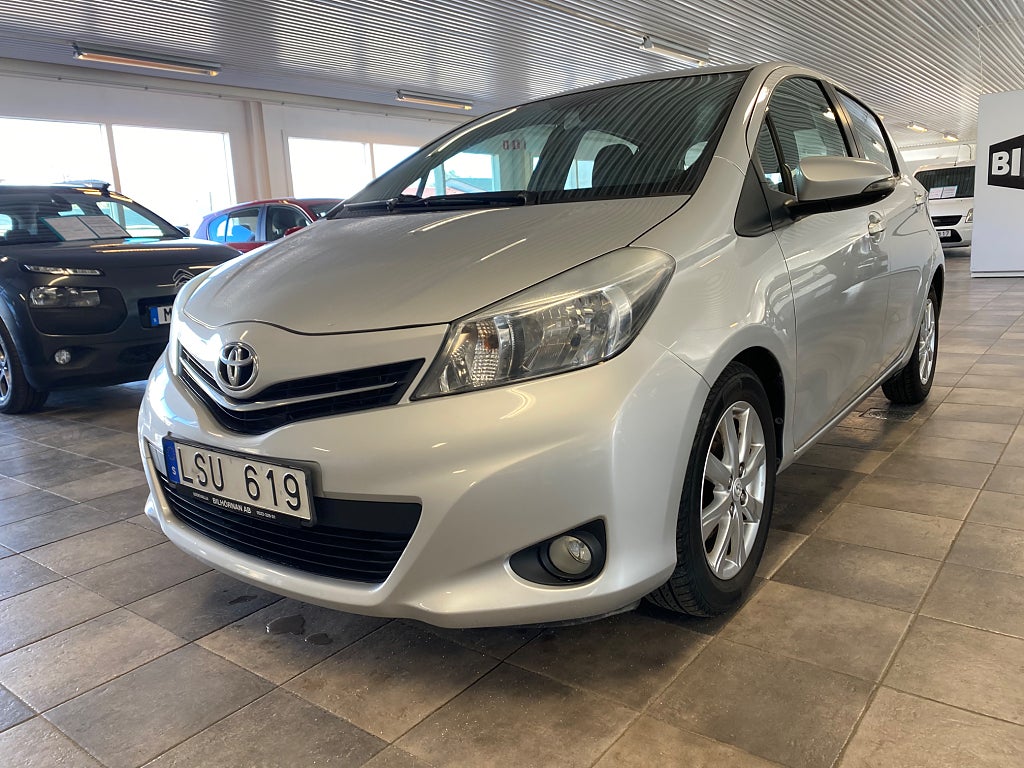 Toyota Yaris 2011 - miniatyr 4