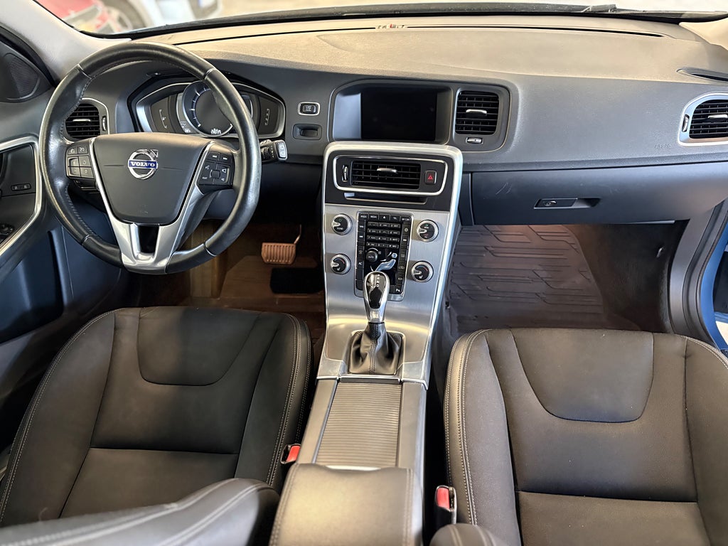 Volvo V60 2015 - miniatyr 8