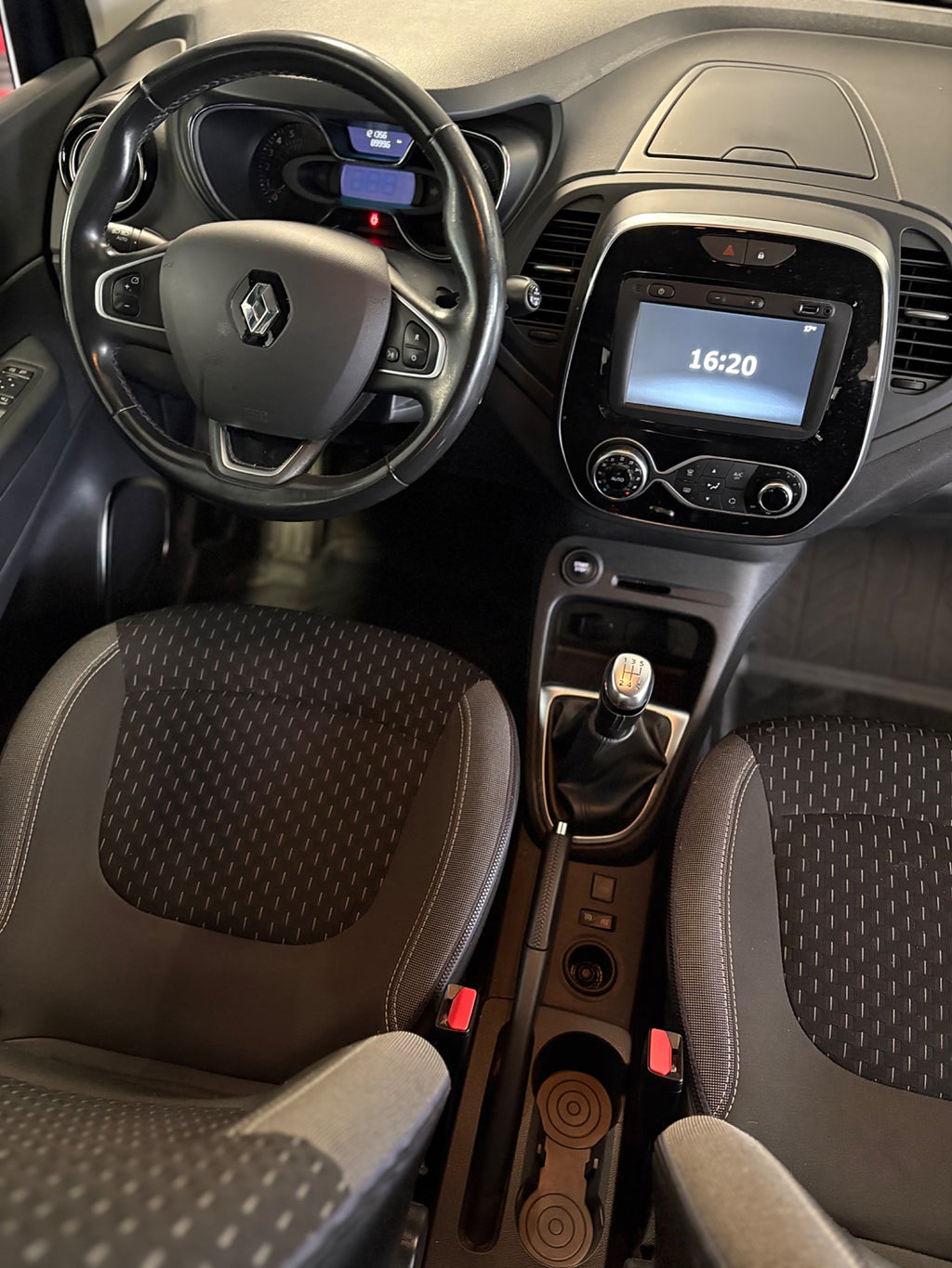 Renault Captur 2019 - miniatyr 8