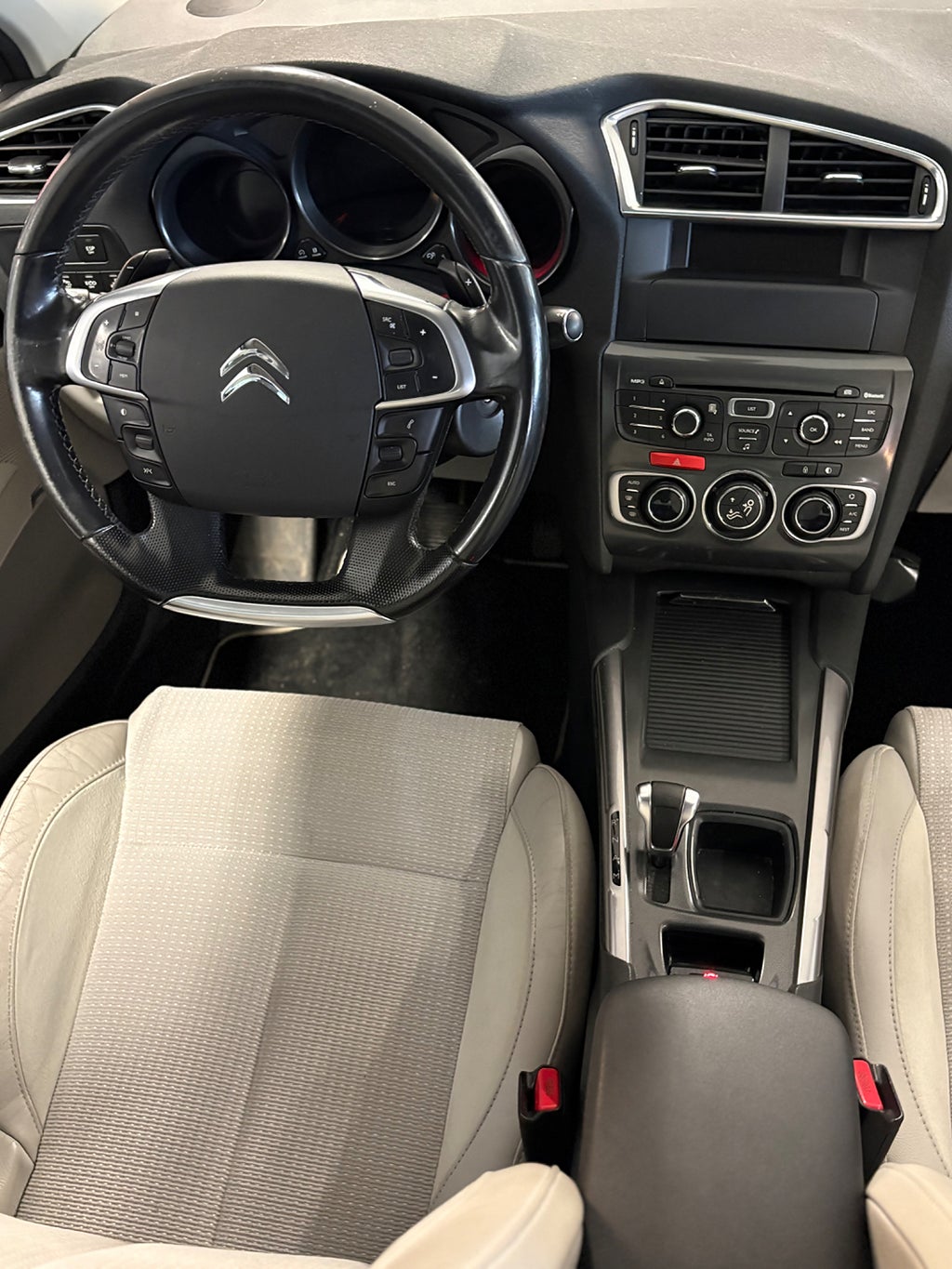 Citroën C4 2011 - miniatyr 8