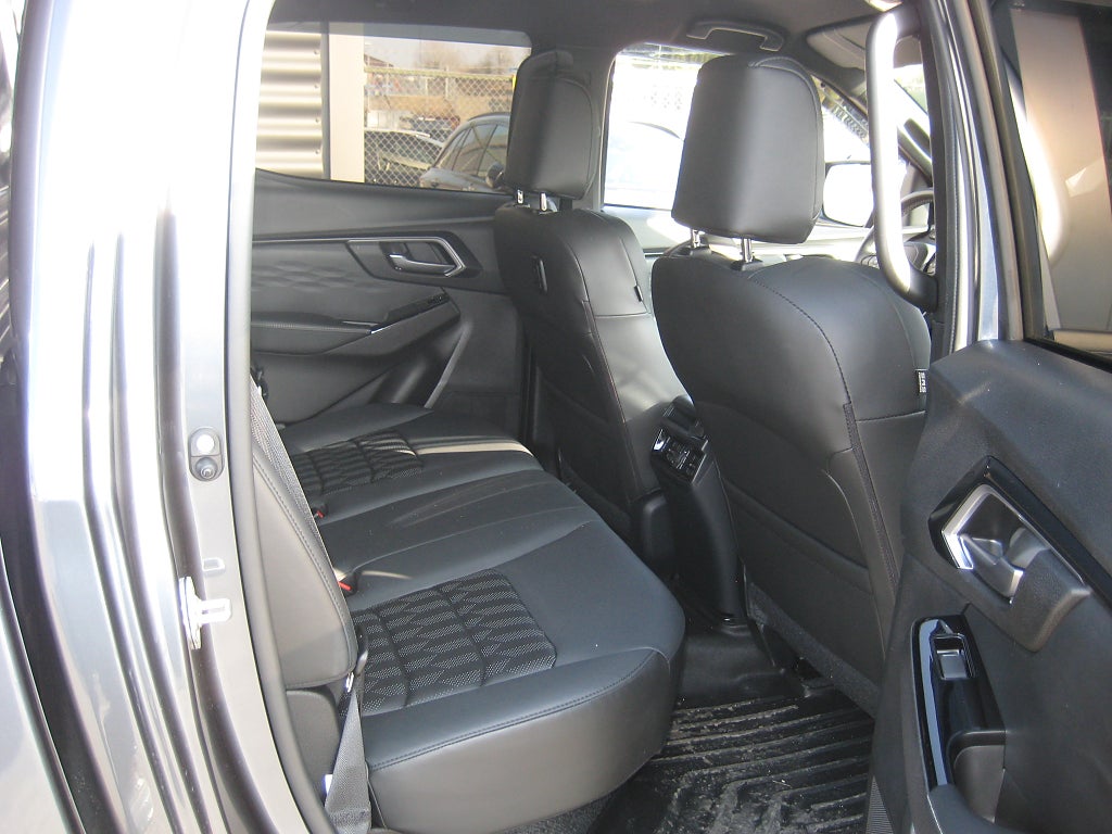 Isuzu D-Max XRX 2025 - miniatyr 11