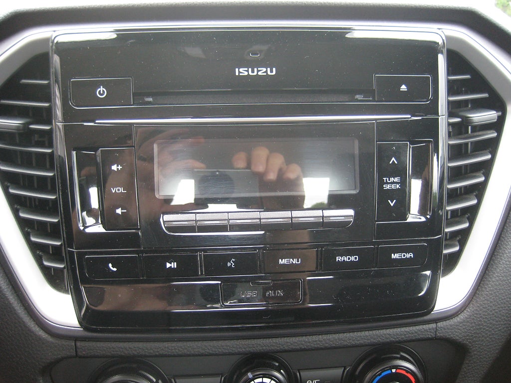 Isuzu Pickup 2022 - miniatyr 11