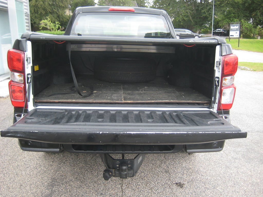 Isuzu Pickup 2022 - miniatyr 5