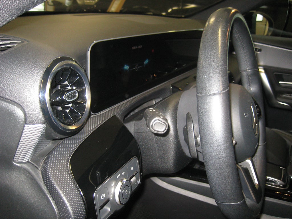Mercedes-Benz A 2019 - miniatyr 14