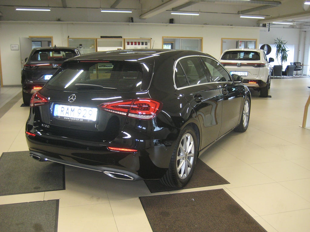 Mercedes-Benz A 2019 - miniatyr 4