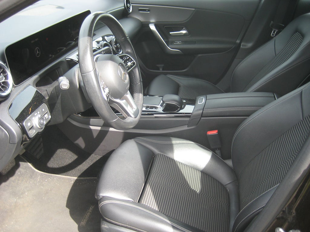 Mercedes-Benz A 2019 - miniatyr 5