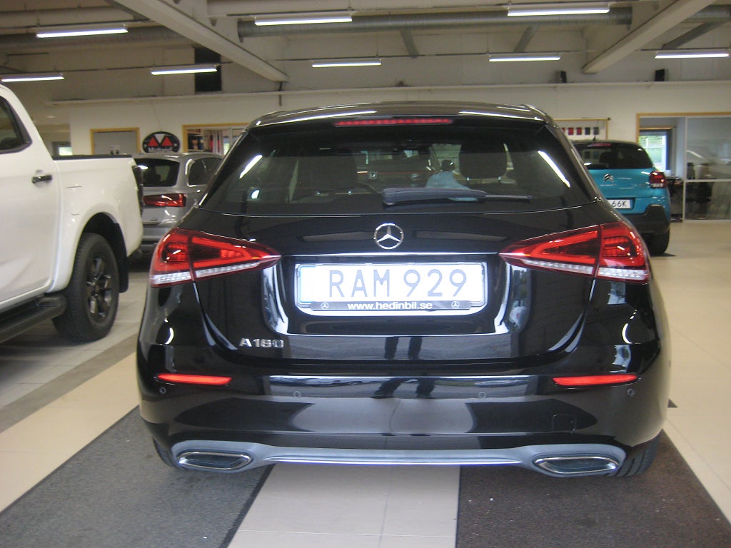 Mercedes-Benz A 2019 - miniatyr 7