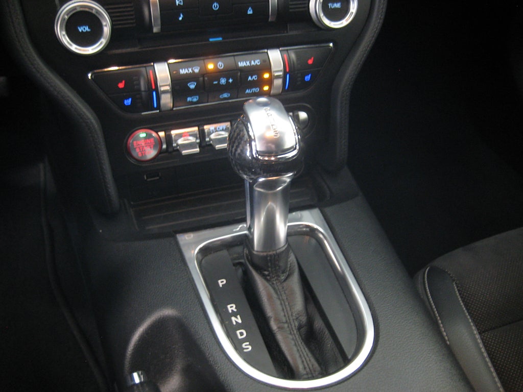 Ford Mustang 2019 - miniatyr 7