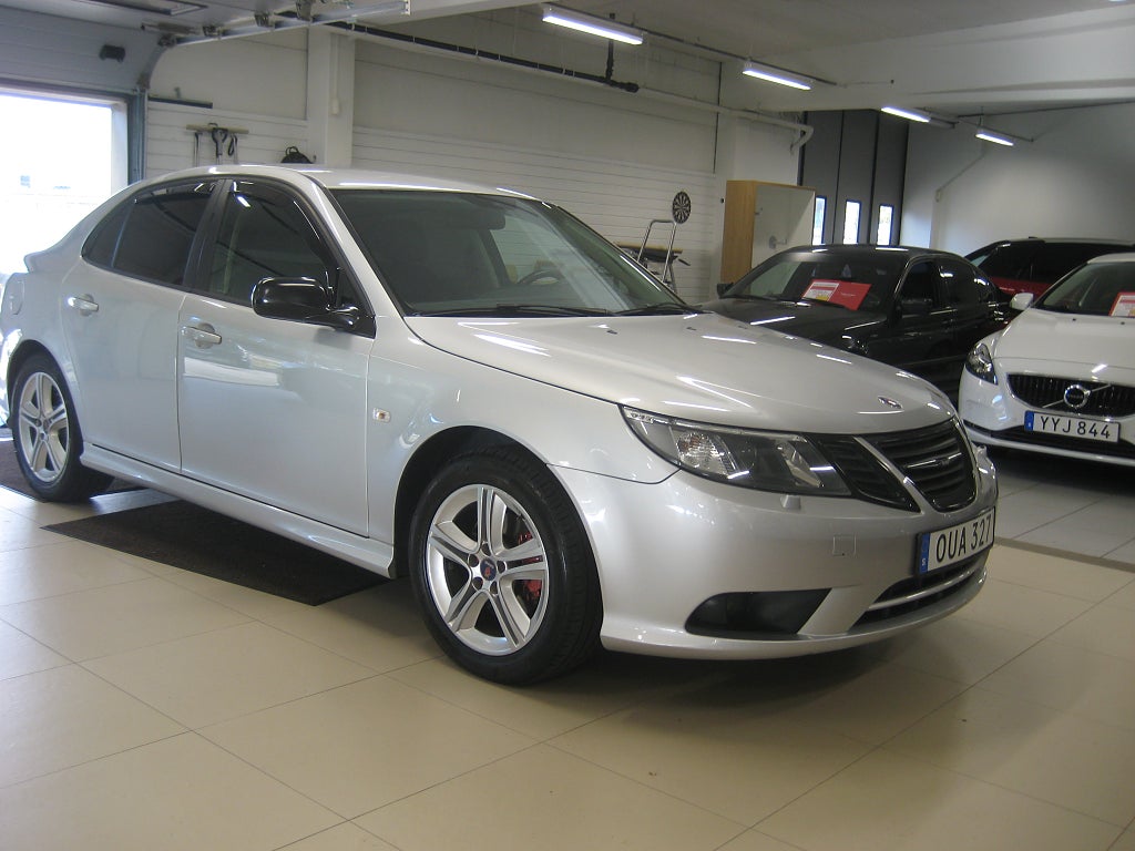 Saab 9-3 2011 - miniatyr 2