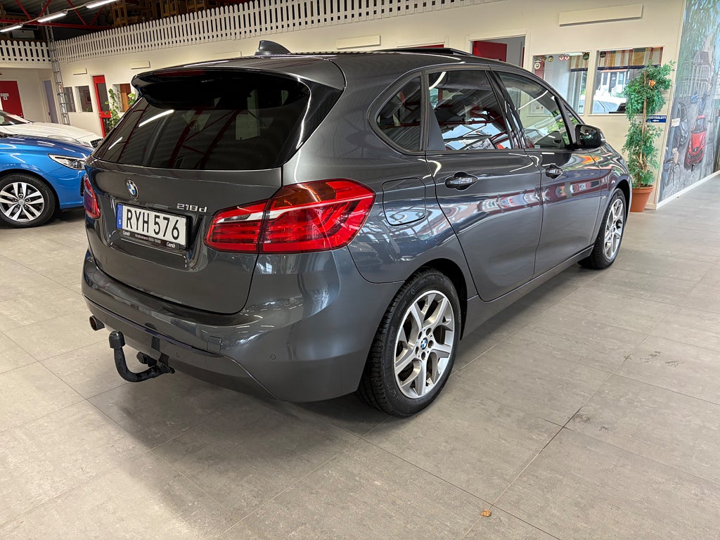 BMW 218d 2018 - miniatyr 5