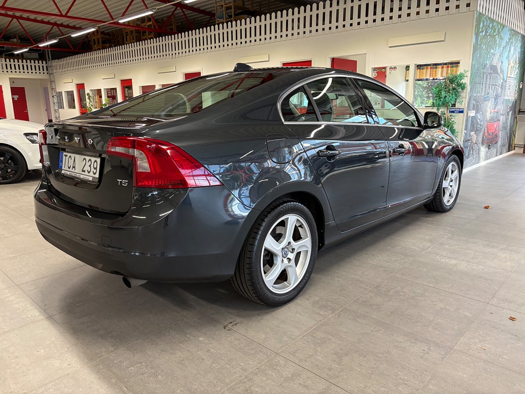 Volvo S60 2011 - miniatyr 5