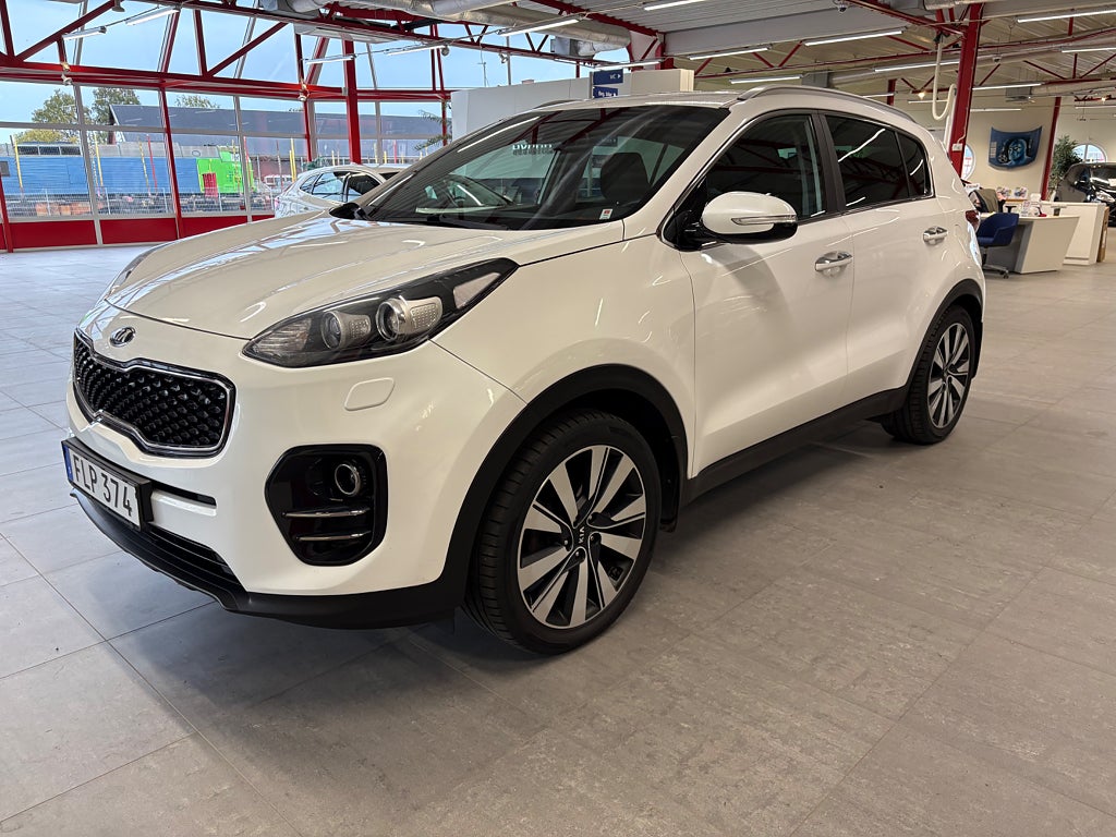 Kia Sportage 2016 - bild 1 av 12