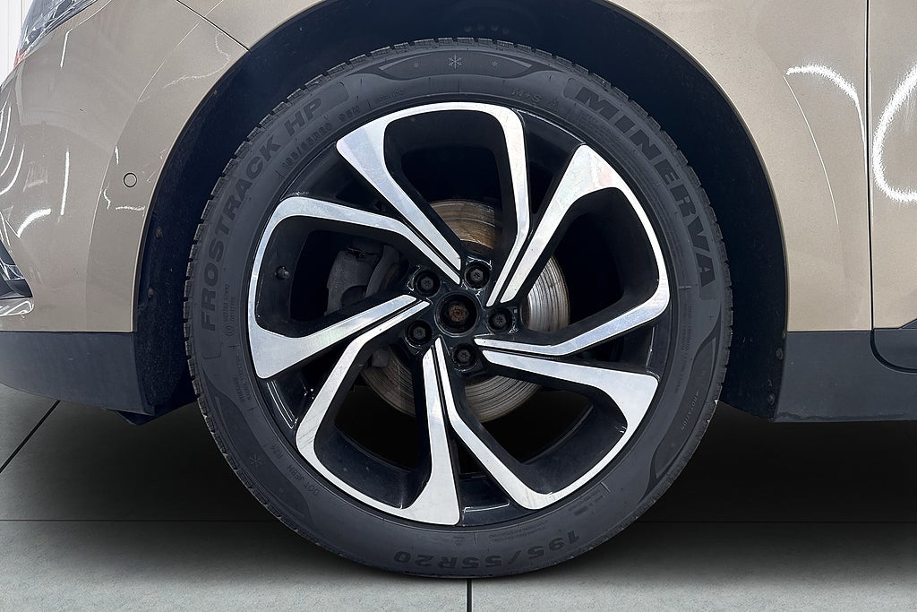 Renault Grand Scenic I 2019 - miniatyr 18