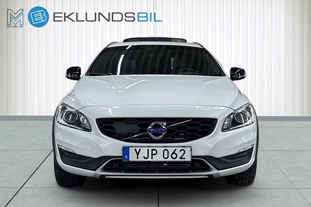 Volvo V60 Cross Country 2017 - miniatyr 8