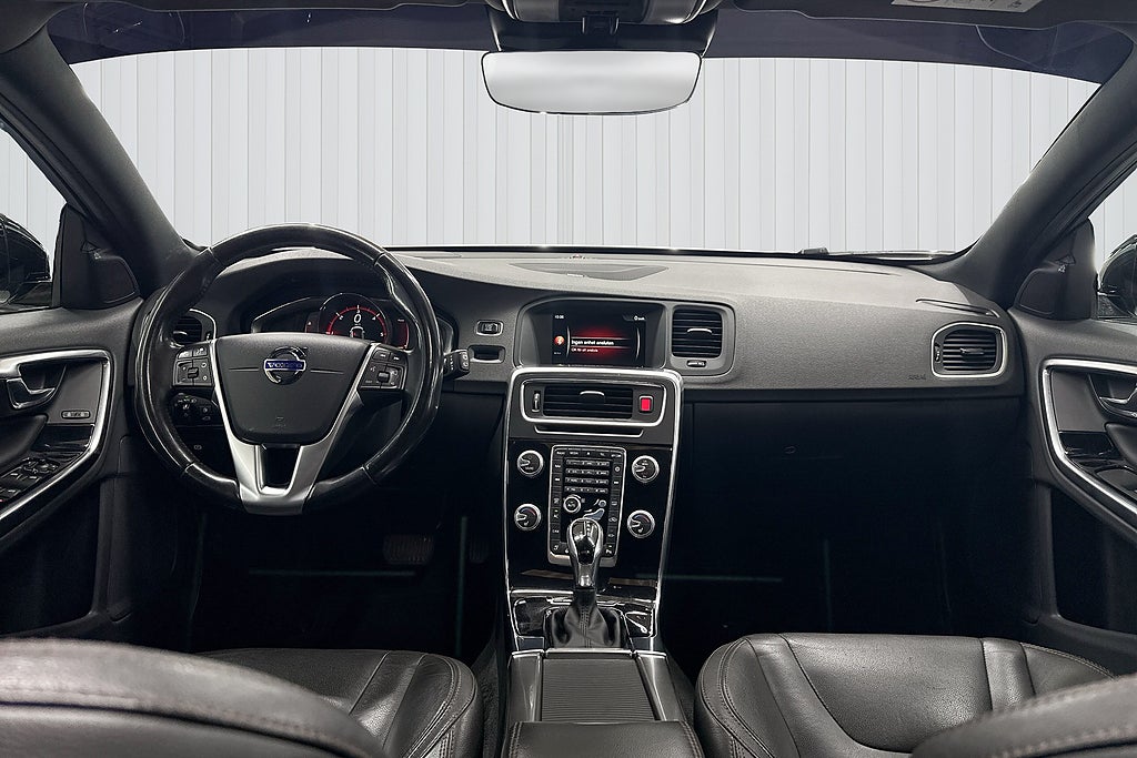Volvo V60 Cross Country 2017 - miniatyr 9