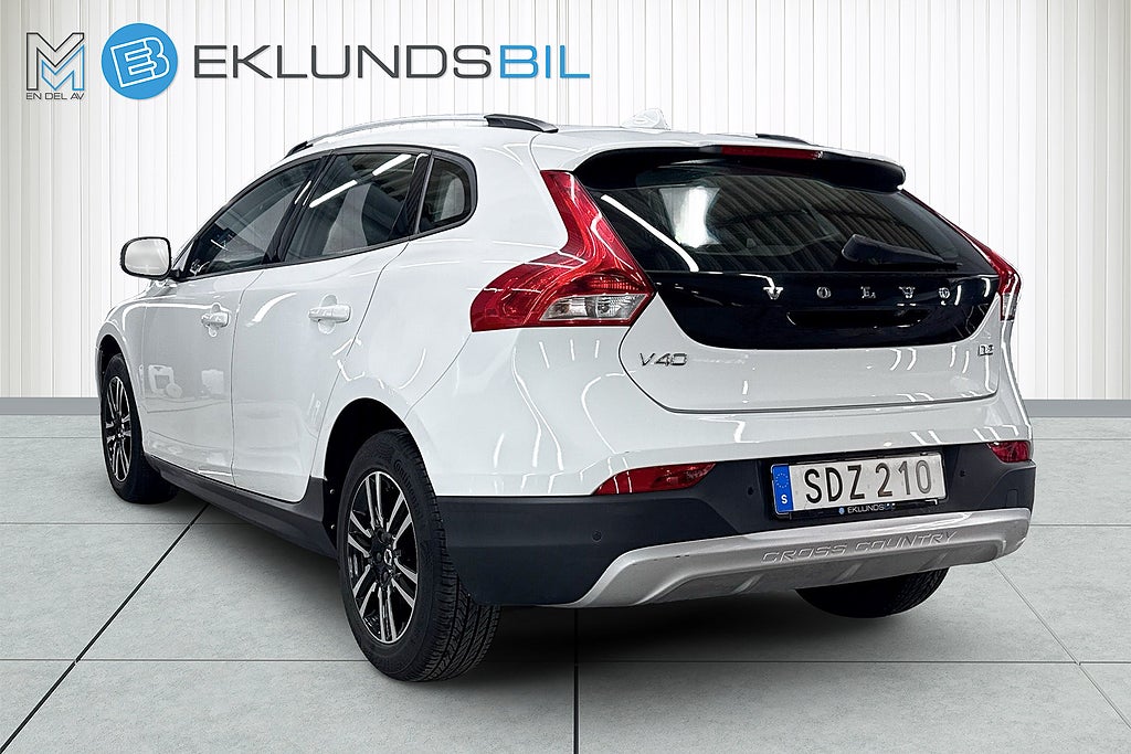 Volvo V40 Cross Country 2017 - miniatyr 3
