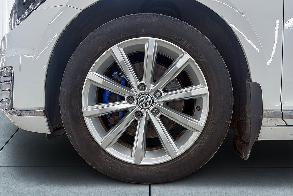 Volkswagen Passat 2018 - miniatyr 9