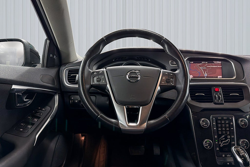 Volvo V40 2018 - miniatyr 16