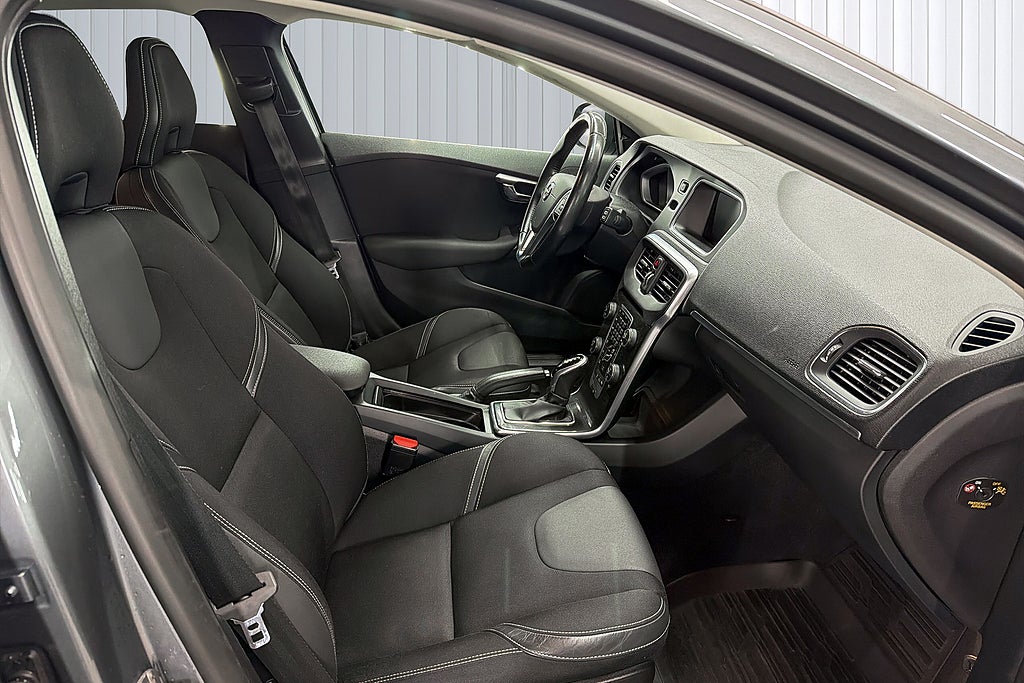 Volvo V40 2018 - miniatyr 18