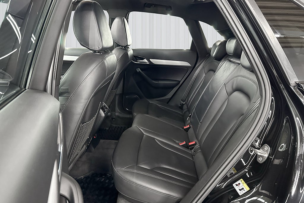 Audi Q3 2017 - miniatyr 14