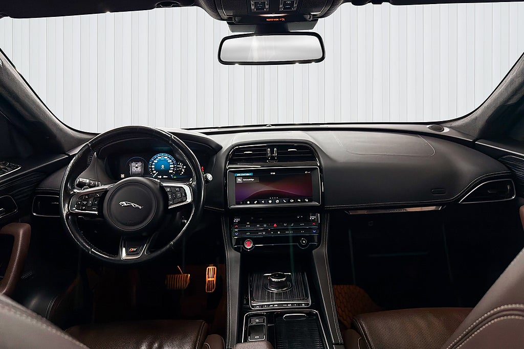Jaguar F-Pace 2017 - miniatyr 9