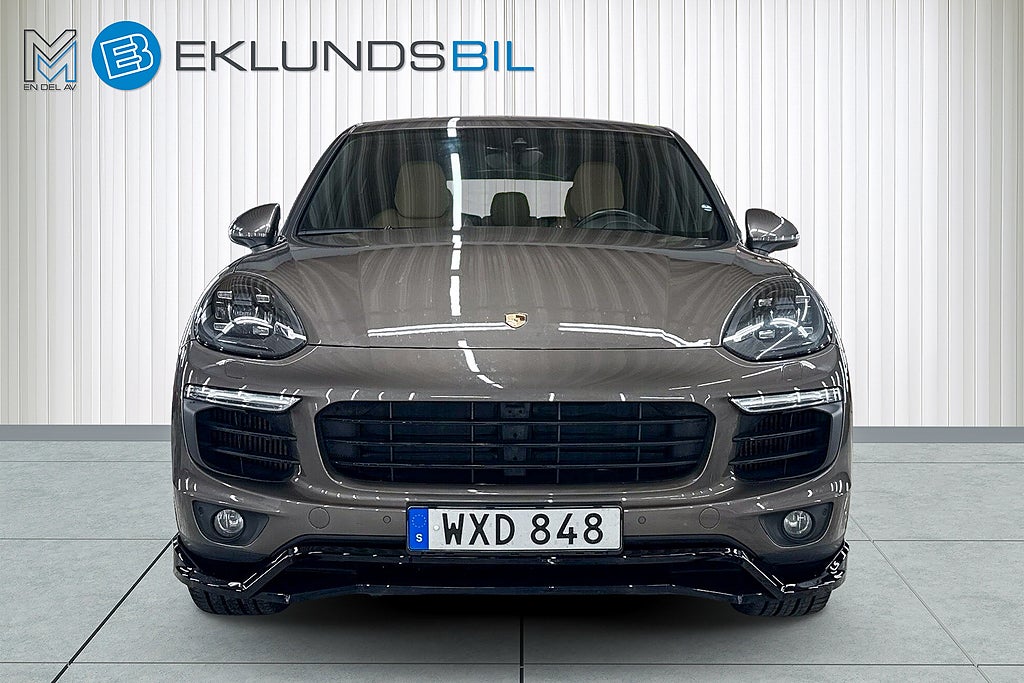 Porsche Cayenne 2016 - miniatyr 8