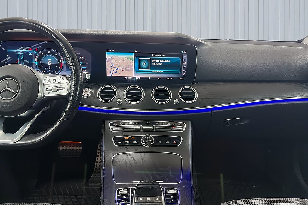 Mercedes-Benz E200 2020 - miniatyr 10