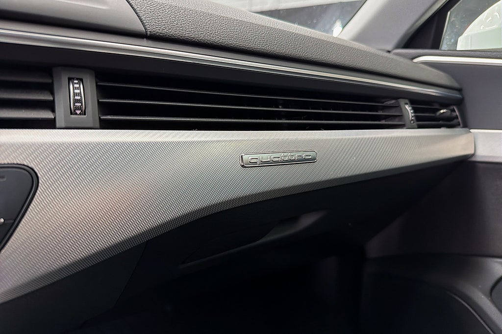 Audi A4 2020 - miniatyr 17