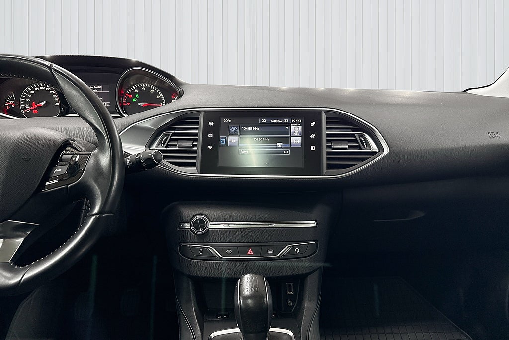 Peugeot 308 2014 - miniatyr 9
