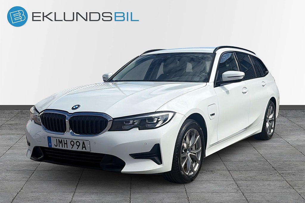 BMW 330e