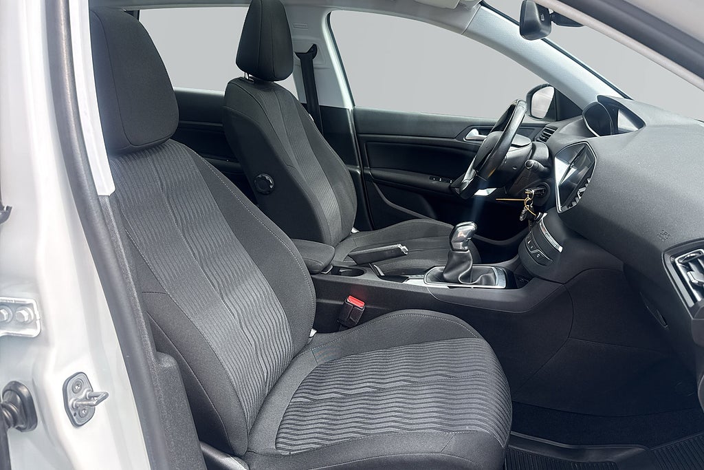 Peugeot 308 2015 - miniatyr 13