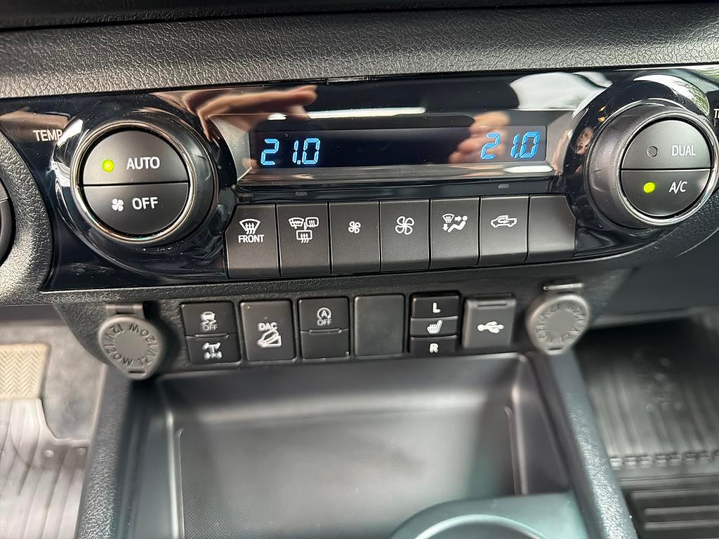 Toyota Hilux 2025 - miniatyr 13