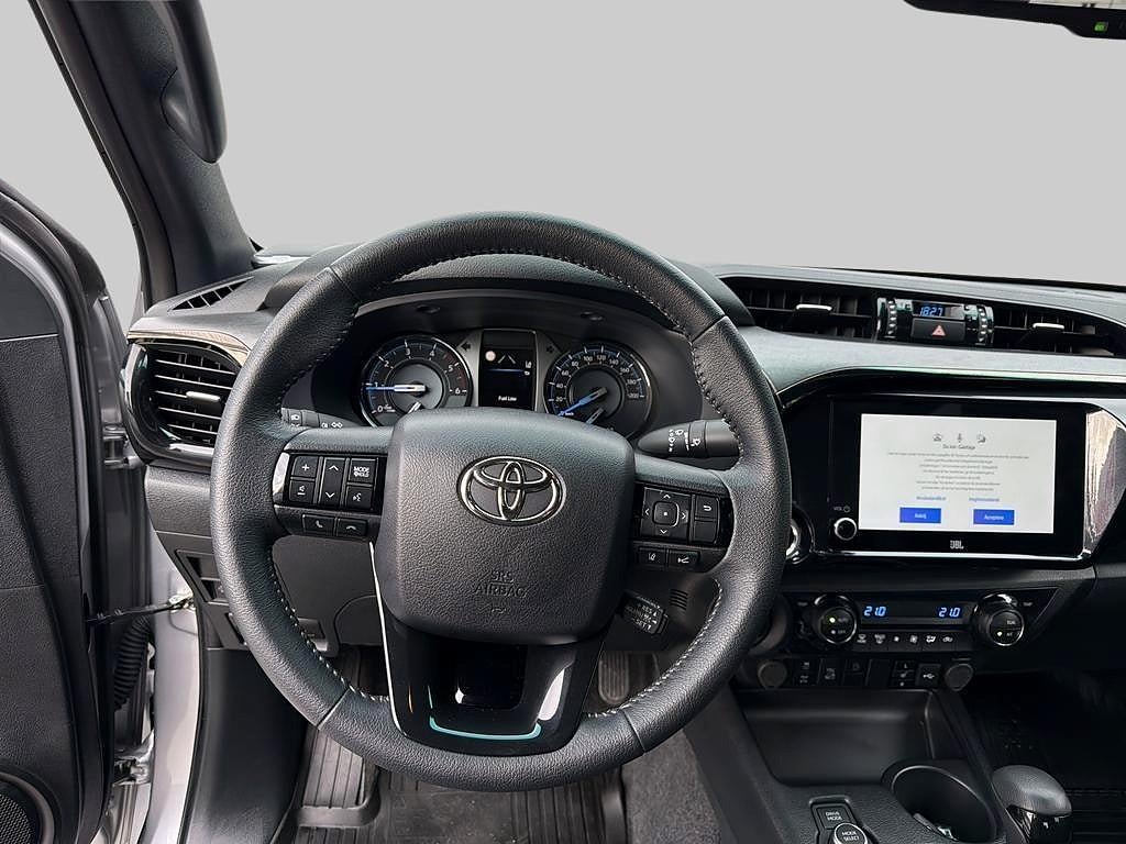 Toyota Hilux 2025 - miniatyr 9