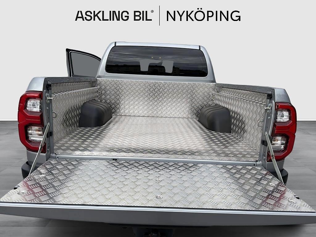 Toyota Hilux 2025 - miniatyr 10