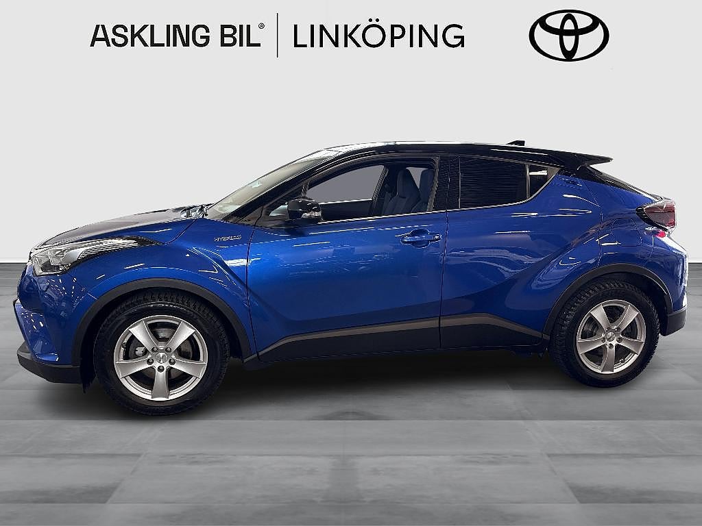 Toyota C-HR 2017 - miniatyr 4