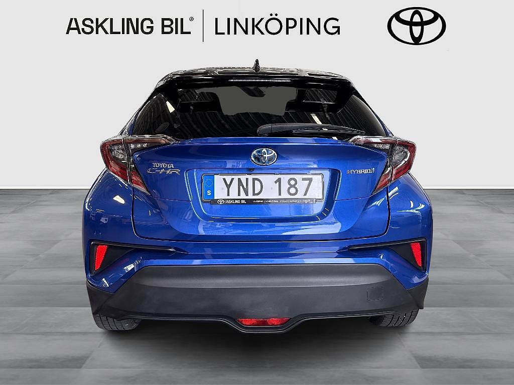 Toyota C-HR 2017 - miniatyr 5