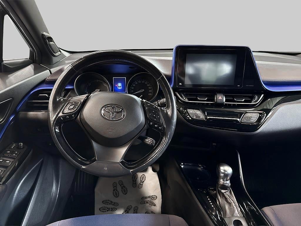 Toyota C-HR 2017 - miniatyr 9