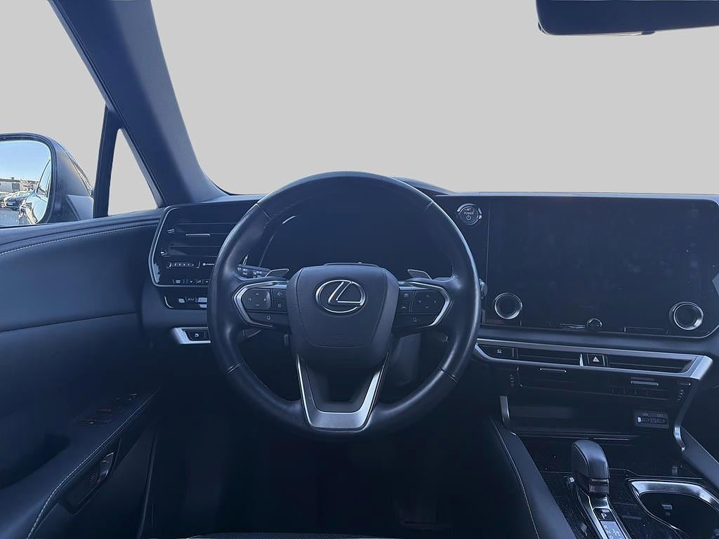 Lexus RX450H+ 2023 - miniatyr 9