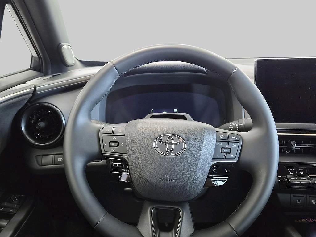 Toyota C-HR 2023 - miniatyr 10