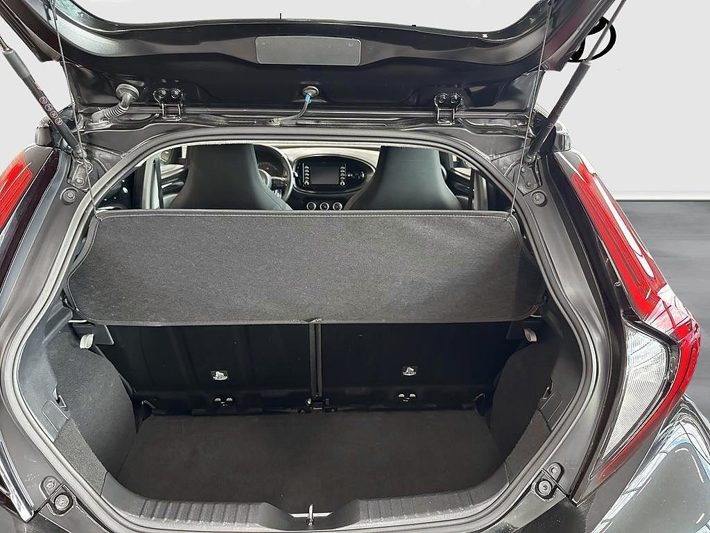Toyota Aygo X 2023 - miniatyr 11