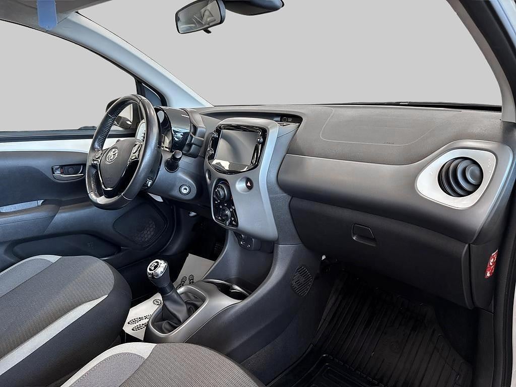 Toyota Aygo 2021 - miniatyr 7