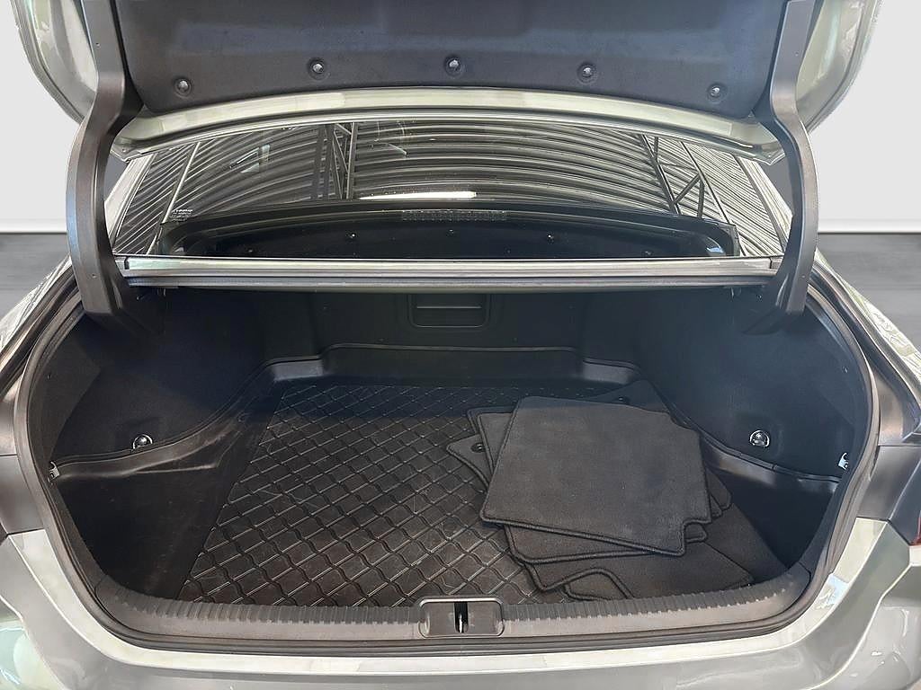 Lexus ES300H 2023 - miniatyr 8