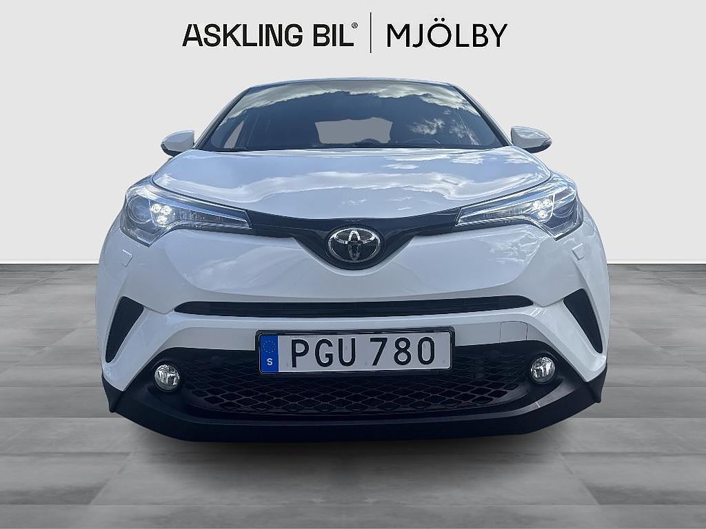 Toyota C-HR 2017 - miniatyr 3
