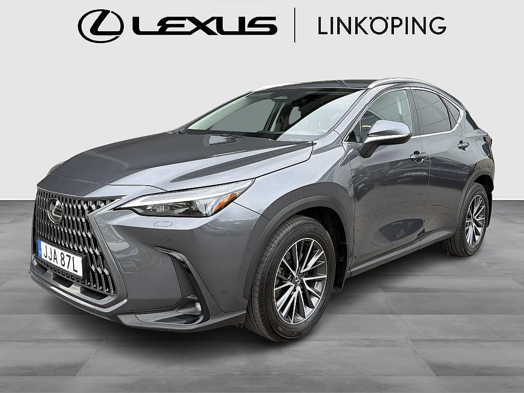 Lexus NX 2025 - bild 1 av 15