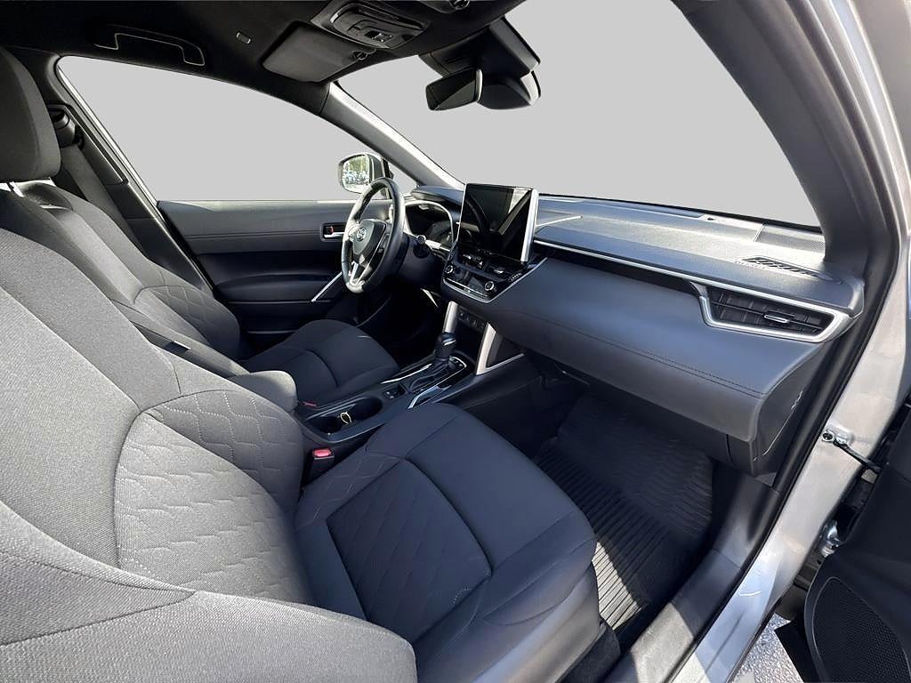 Toyota Corolla Cross 2024 - miniatyr 7