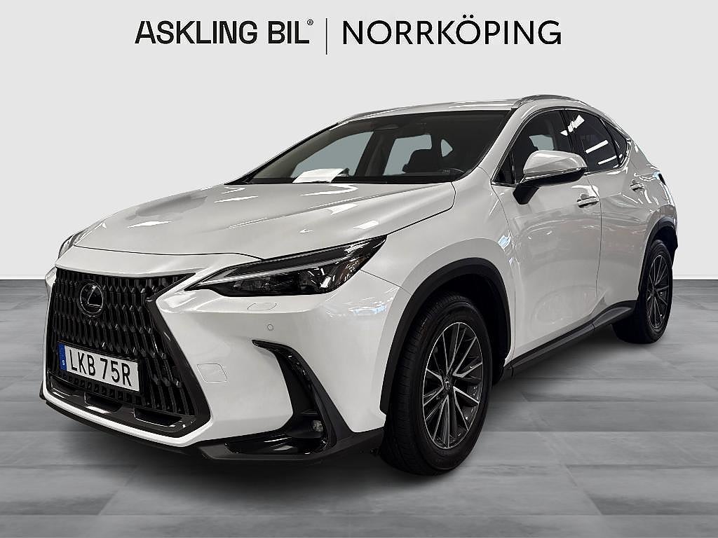 Lexus NX 2025 - bild 1 av 9