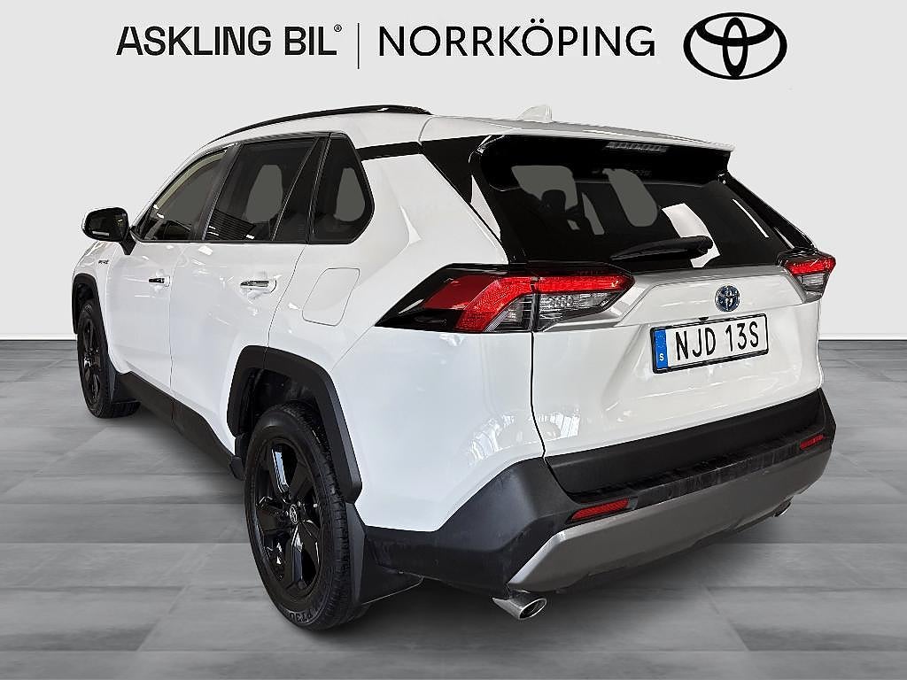 Toyota RAV4 2021 - miniatyr 3